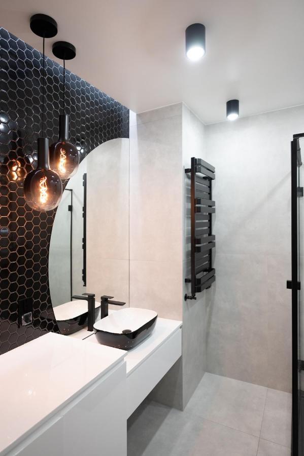 Golden Apartmentsisok15i2